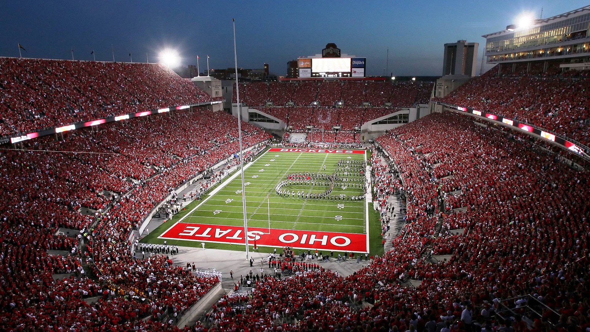 大型星空下的夜跑节，照亮心中的运动梦想，大型夜跑活动